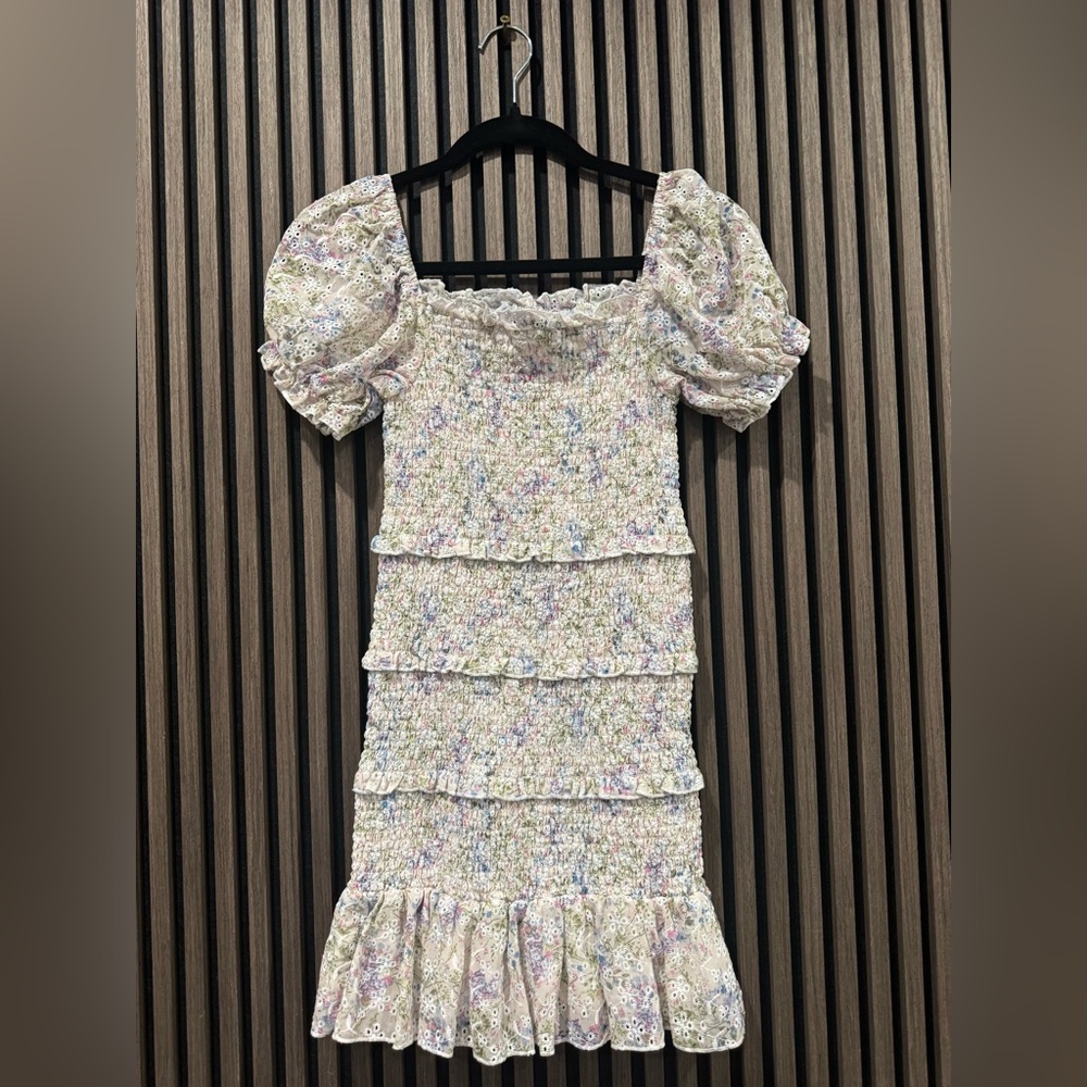 Katie J NYC Cream Floral dress size juniors large